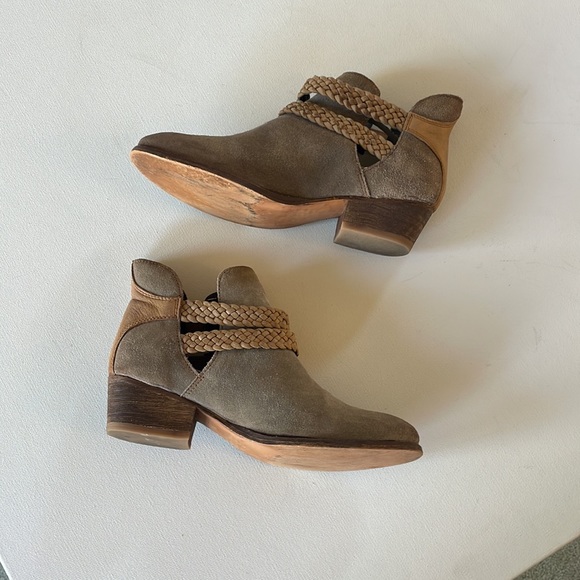 COPY - Anthropologie Rebels Calista suede leather Braided Ankle Booties Size 7.5 - Picture 9 of 11